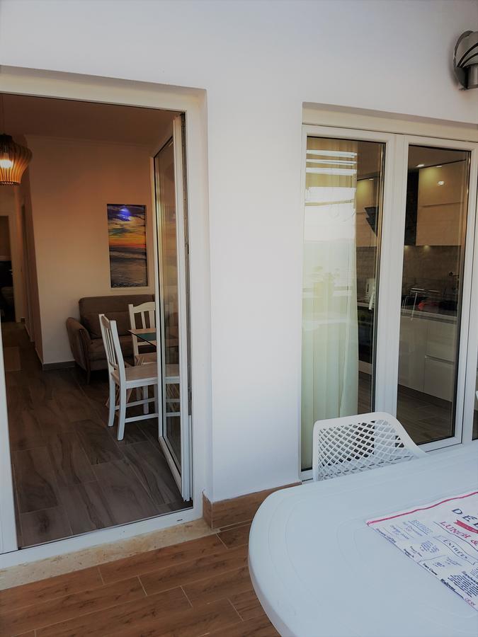 Sofia'S Holiday Apartment Влёра Экстерьер фото