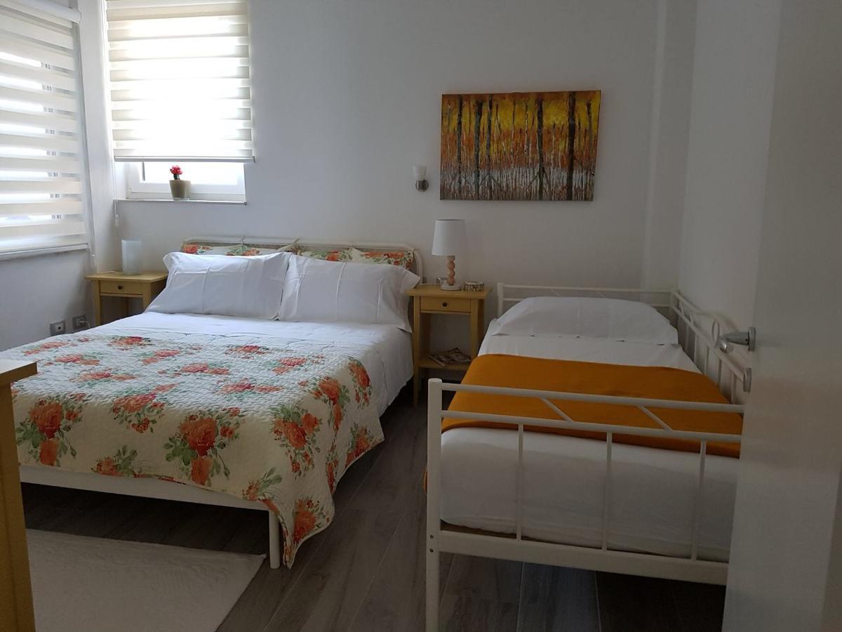 Sofia'S Holiday Apartment Влёра Экстерьер фото